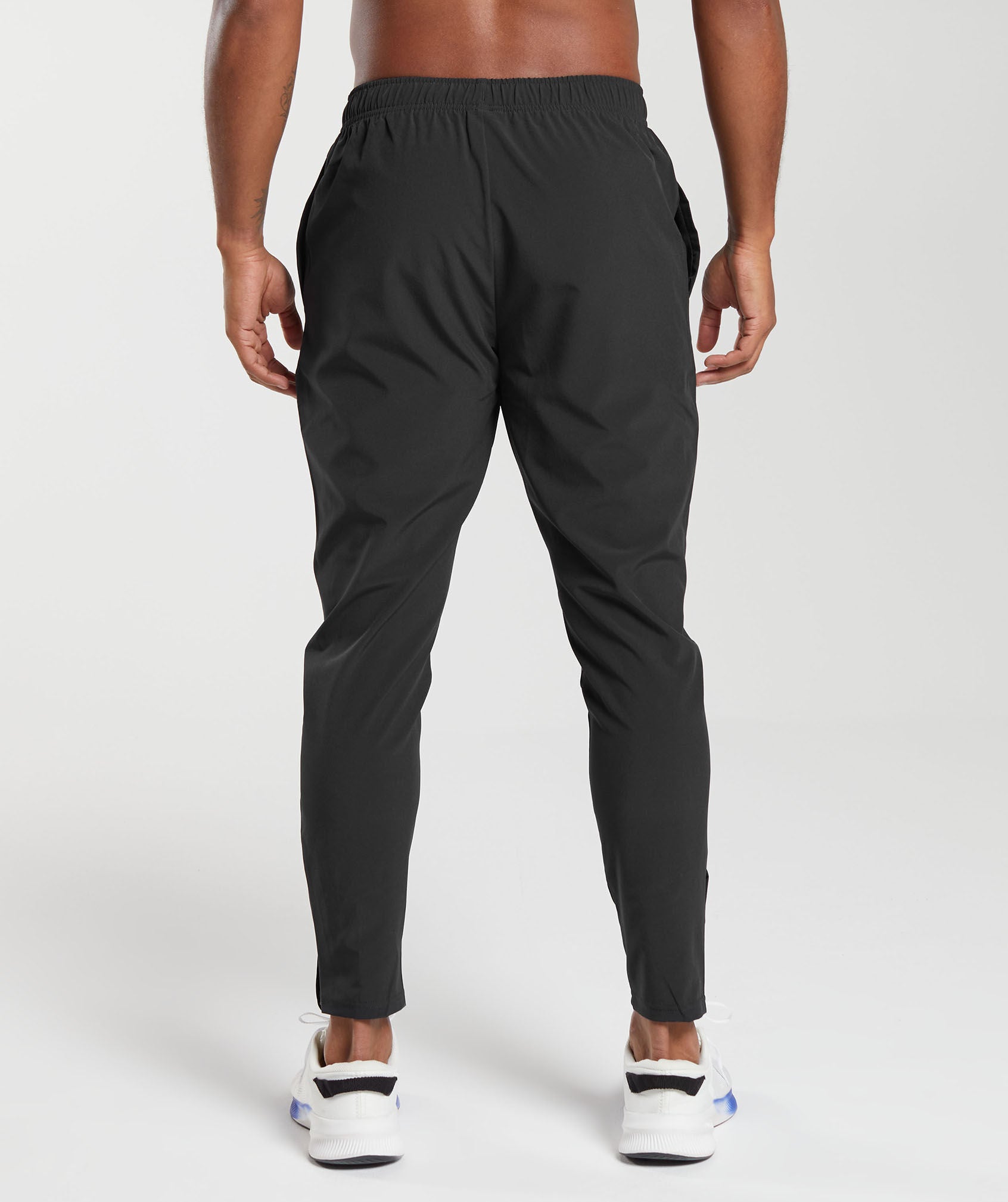 Arrival Woven Joggers - Gymshark