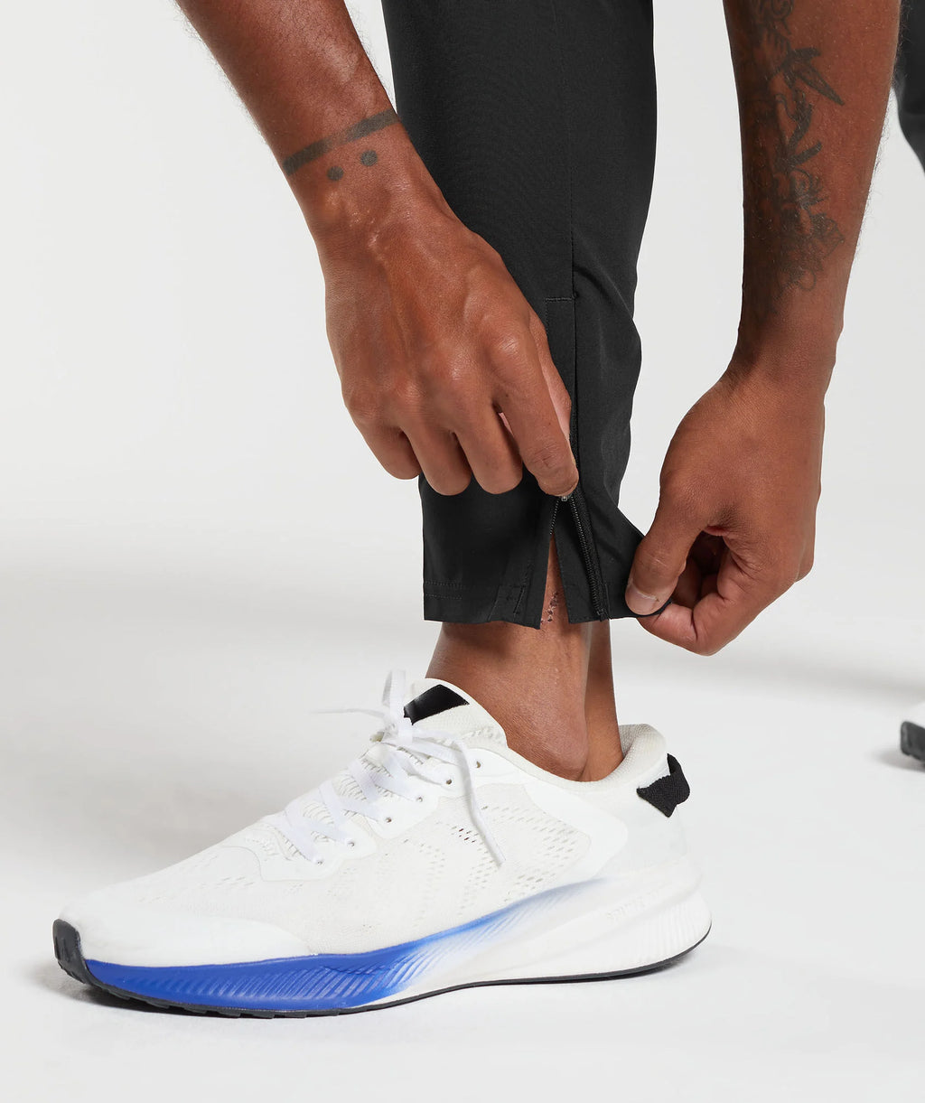 Arrival Woven Joggers - Gymshark