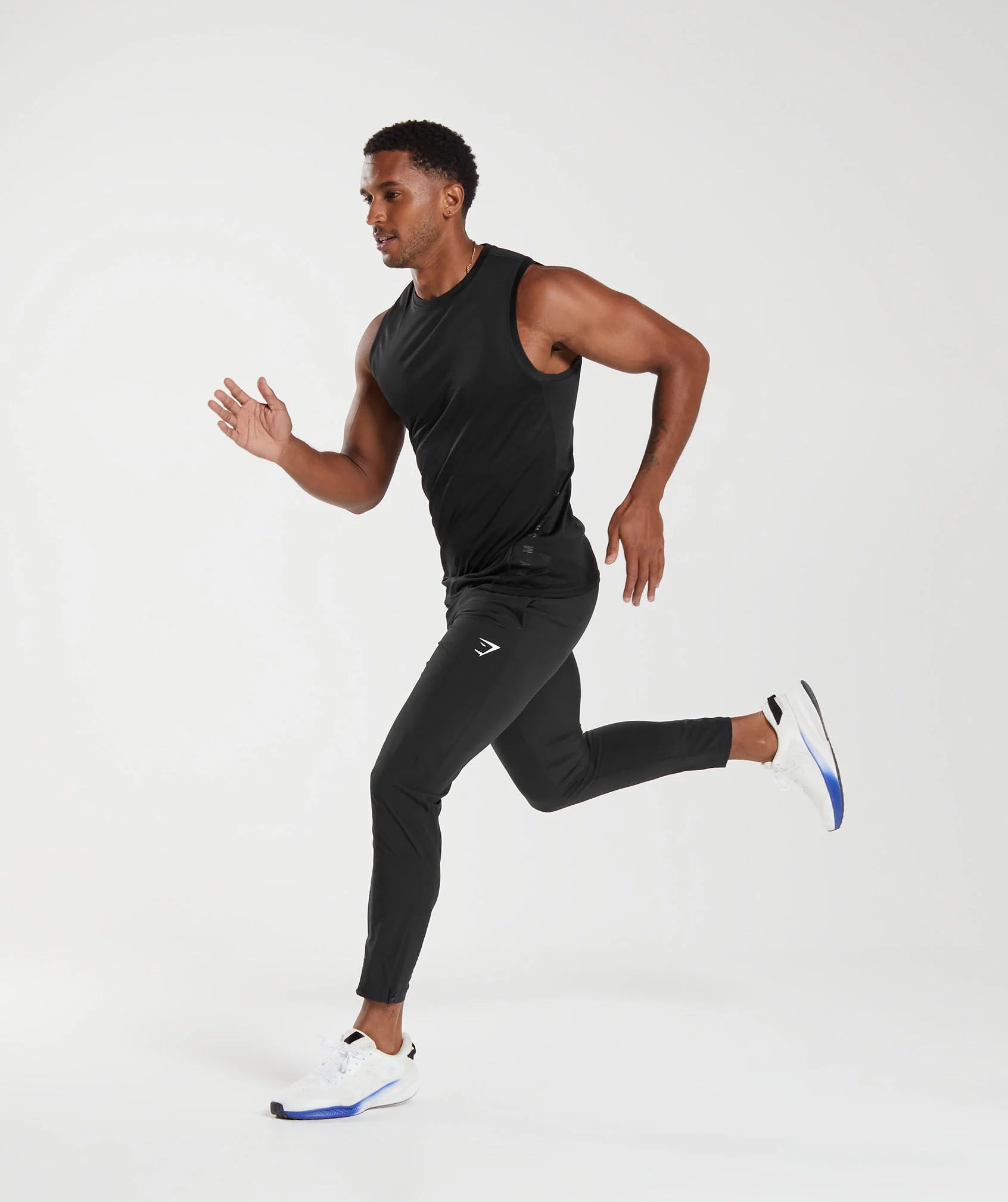 Arrival Woven Joggers - Gymshark
